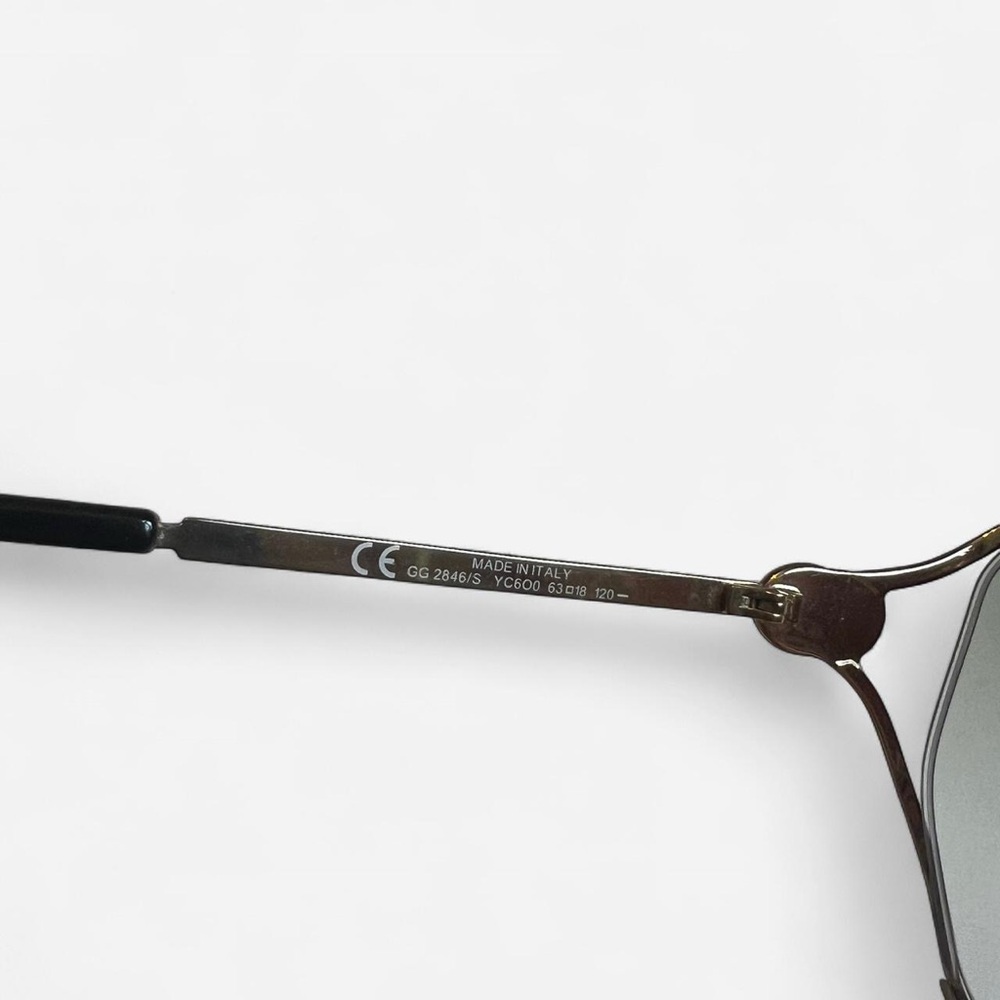 Gucci Women's Silver and Black Sunglasses GG2846 - Picture 4 of 6